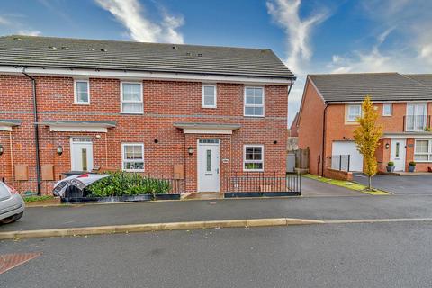 3 bedroom end of terrace house for sale - Columbia Crescent, Wolverhampton WV10