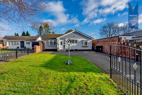 4 bedroom detached bungalow for sale, Enderley Close, Bloxwich, Walsall WS3