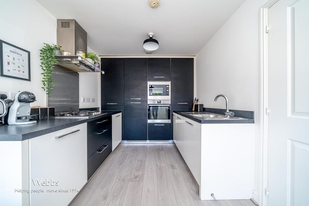 Myrtle Glade, Cannock WS11 3 bed end of terrace house £240,000