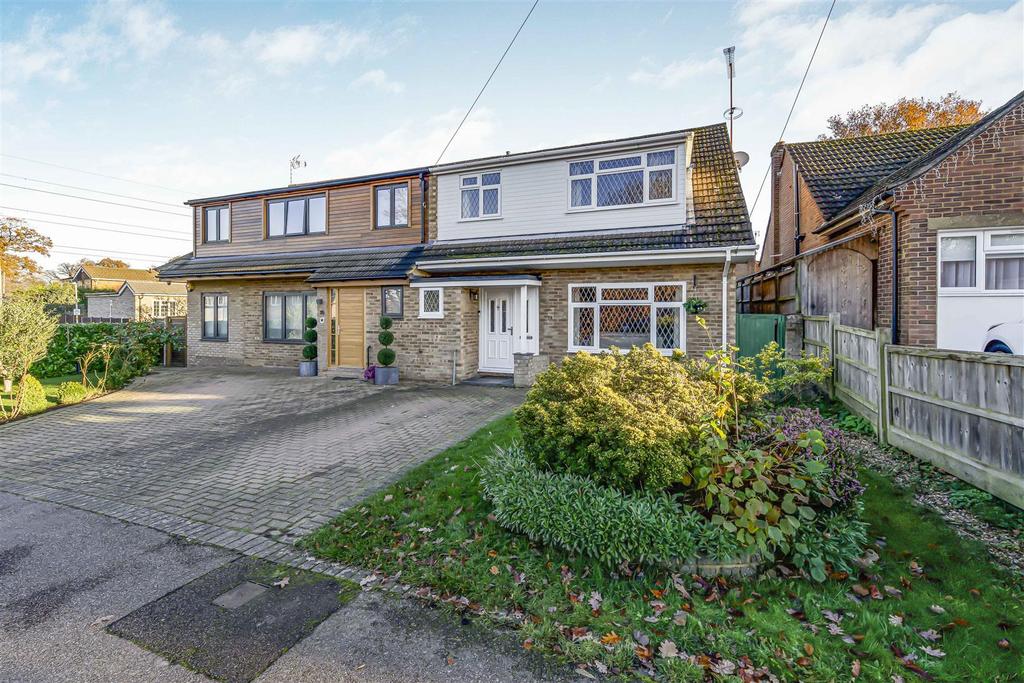 Woodside Road, Bricket Wood, St. Albans 3 bed semidetached house for