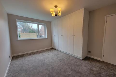 2 bedroom maisonette to rent, Byland Close, Winchmore Hill, London N21