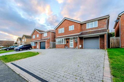 5 bedroom house for sale, Princess Drive, Seaford