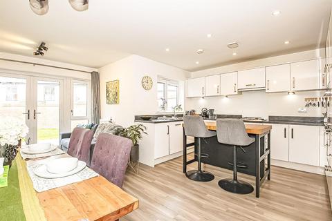1 Echo Way, Oakgrove, Milton Keynes, MK10 9TX
