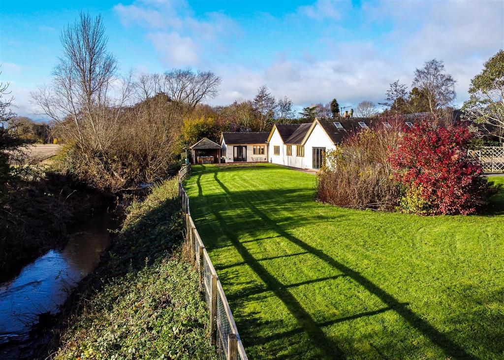 Riverside Bungalow drone 8.jpg