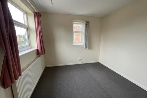 2 bedroom semi-detached house to rent - Woodcote Close, Dogsthorpe, Peterborough, PE1 3RP