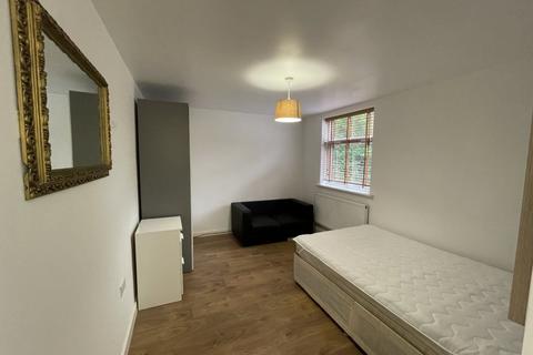 1 bedroom in a house share to rent - Rm 3, Church Walk, Peterborough, PE1 2TP