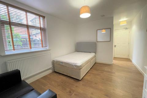 1 bedroom in a house share to rent - Rm 3, Church Walk, Peterborough, PE1 2TP