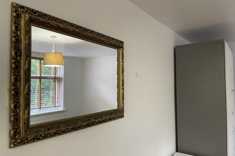 1 bedroom in a house share to rent - Rm 3, Church Walk, Peterborough, PE1 2TP