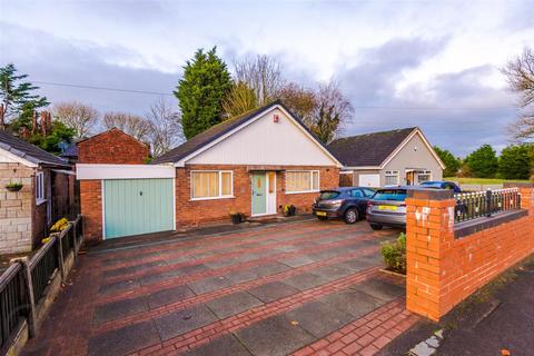 2 bedroom detached bungalow for sale, Manchester Road, Astley, Tyldesley