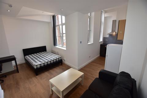 Studio to rent - Albion Street, Leicester, LE1