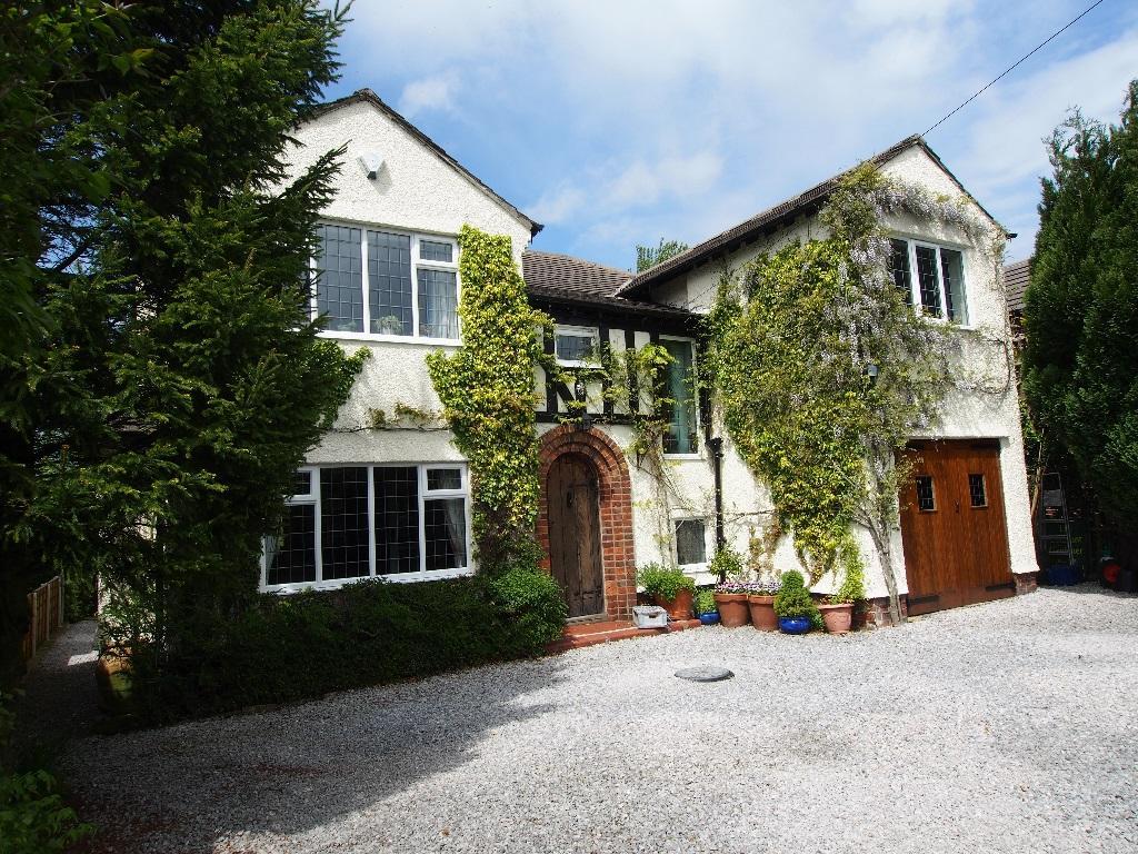 Manchester Road, ChapelenleFrith, High Peak, Derbyshire, SK23 9TP 4