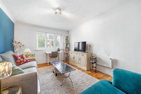 1 bedroom flat for sale, Readman Court, Jasmine Grove, SE20