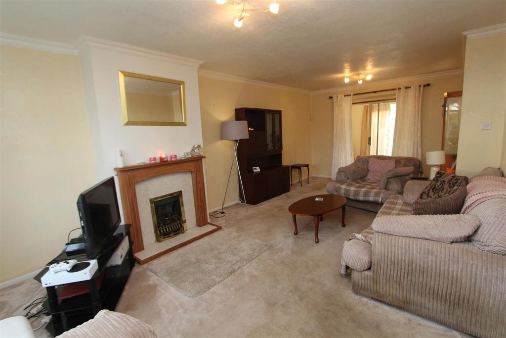 Cliftonville Road, Woolston, Warrington, WA14BJ 3 bed semidetached