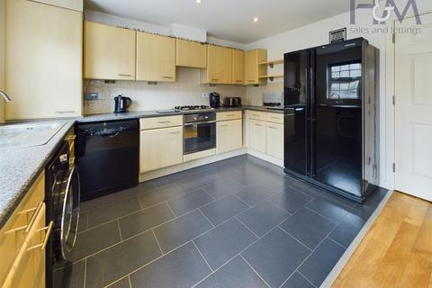 4 bedroom townhouse for sale, Howarde Court, Stevenage