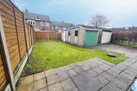 8 Wid Close, Hutton, Brentwood, CM13 1JQ