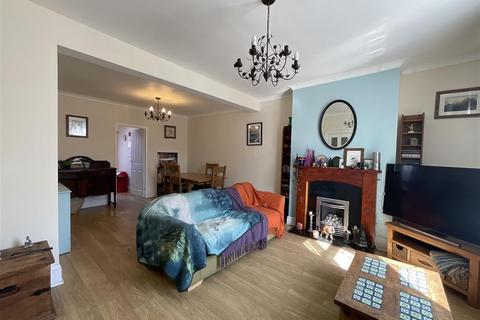 4 bedroom house for sale, Castle Road, Scarborough