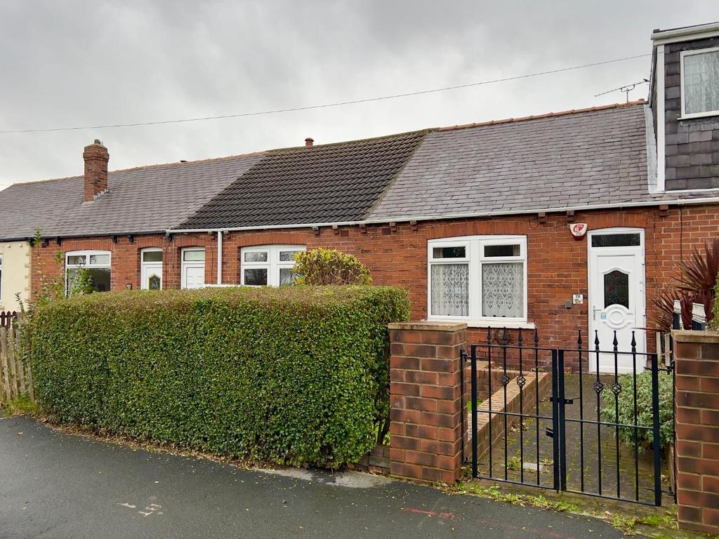 Sunny Bank, Ryhill, Wakefield 2 bed house for sale £130,000