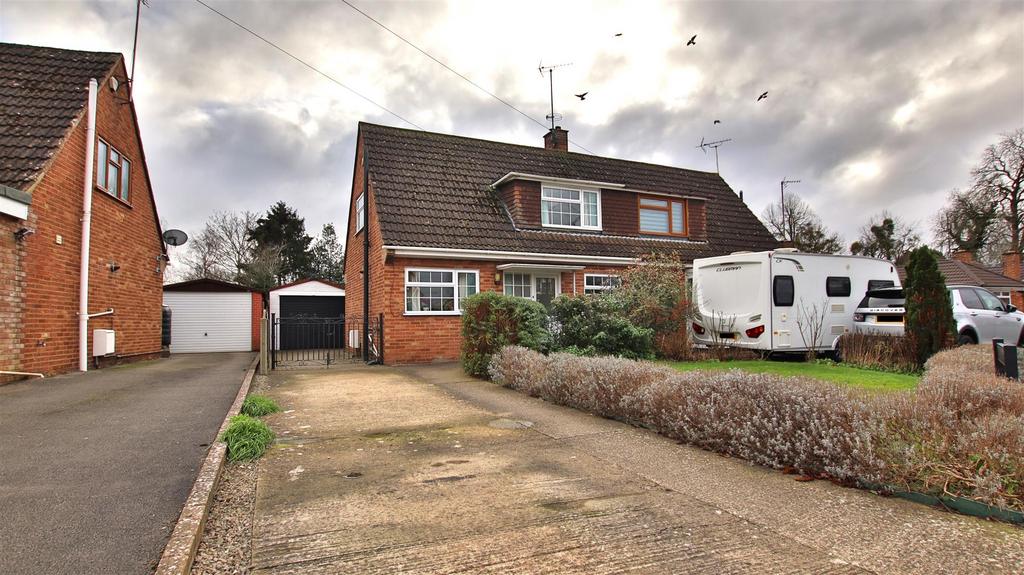 Elmbury Drive Newtown, Tewkesbury 2 bed semidetached house for sale