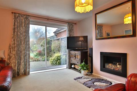 2 bedroom semi-detached house for sale, Elmbury Drive Newtown, Tewkesbury