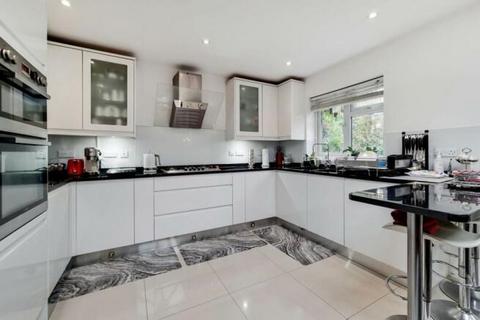 15 Jersey Road, Hounslow, TW3 4BQ