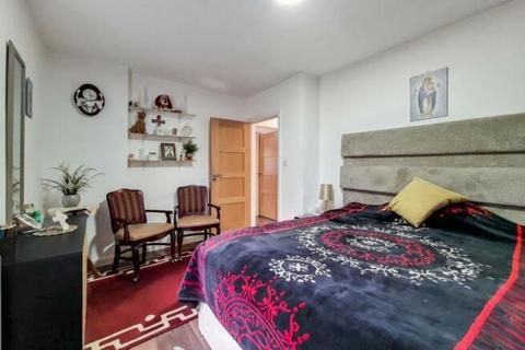 15 Jersey Road, Hounslow, TW3 4BQ