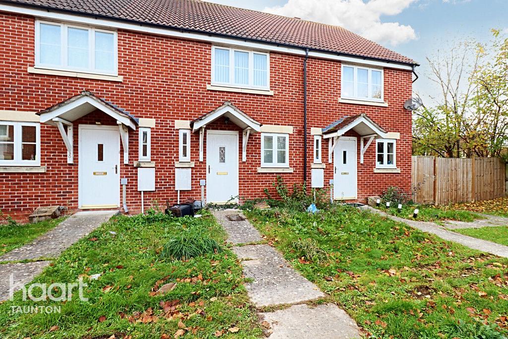 Viscount Square, Bridgwater 2 bed terraced house for sale £190,000