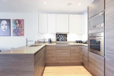 2 bedroom apartment to rent - Plough Way, Surrey Quays SE16
