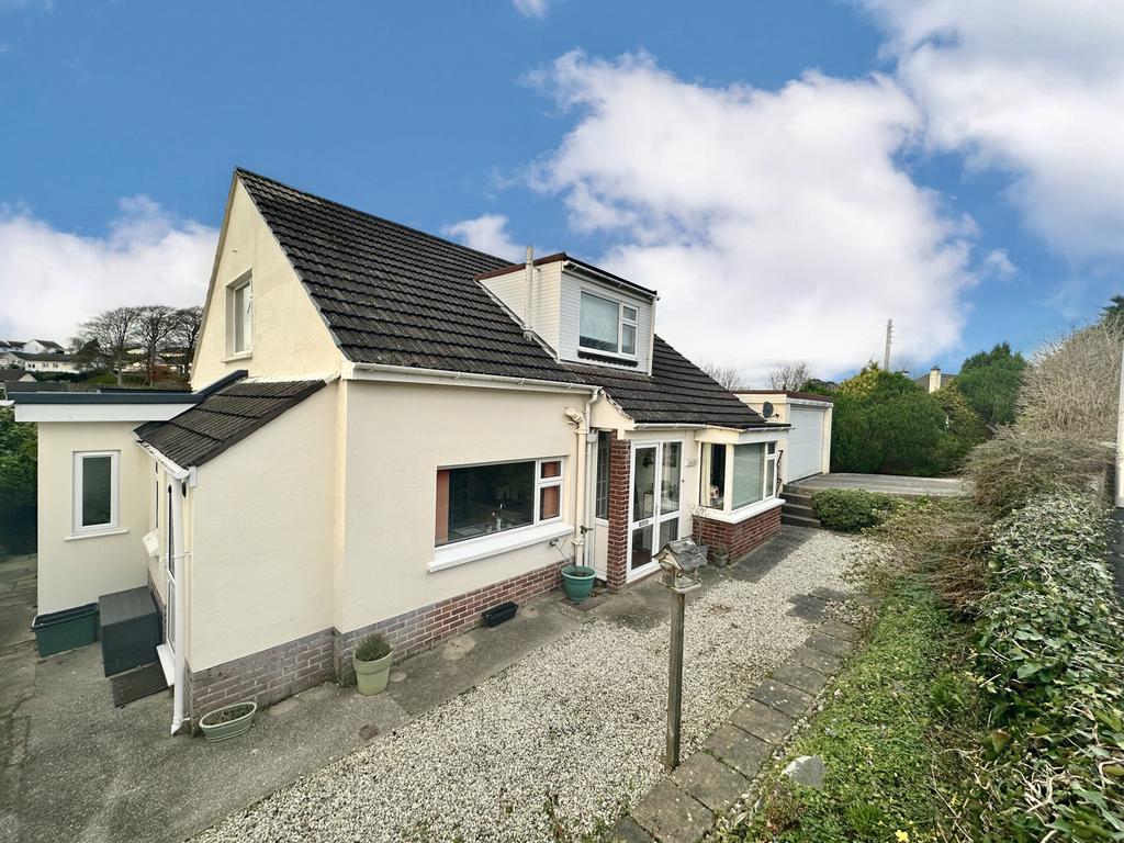 Moreton Park Road, Bideford, EX39 4 bed detached house for sale £399,999