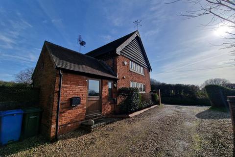 4 bedroom barn conversion to rent, Showell Lane, Lower Penn WV4