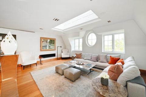 4 bedroom apartment for sale - Palace Gate, W8