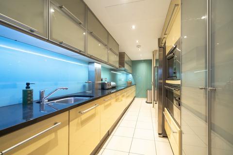 4 bedroom apartment for sale - Cromwell Road, SW7