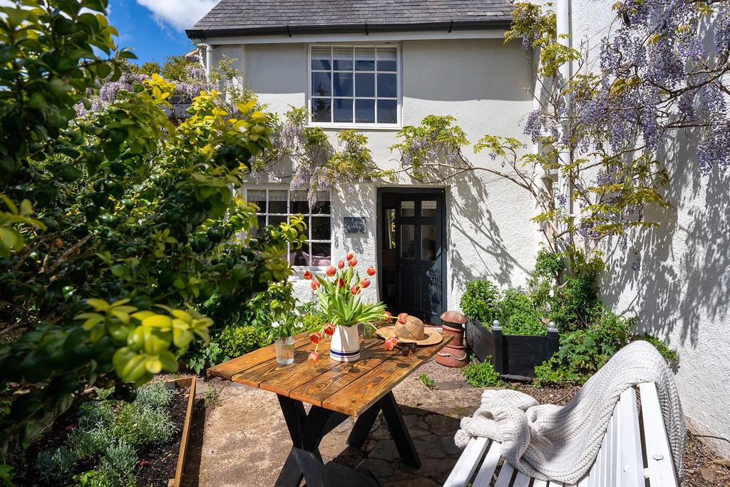 Ashprington, Totnes, Devon, TQ9 4 bed detached house for sale £1,150,000