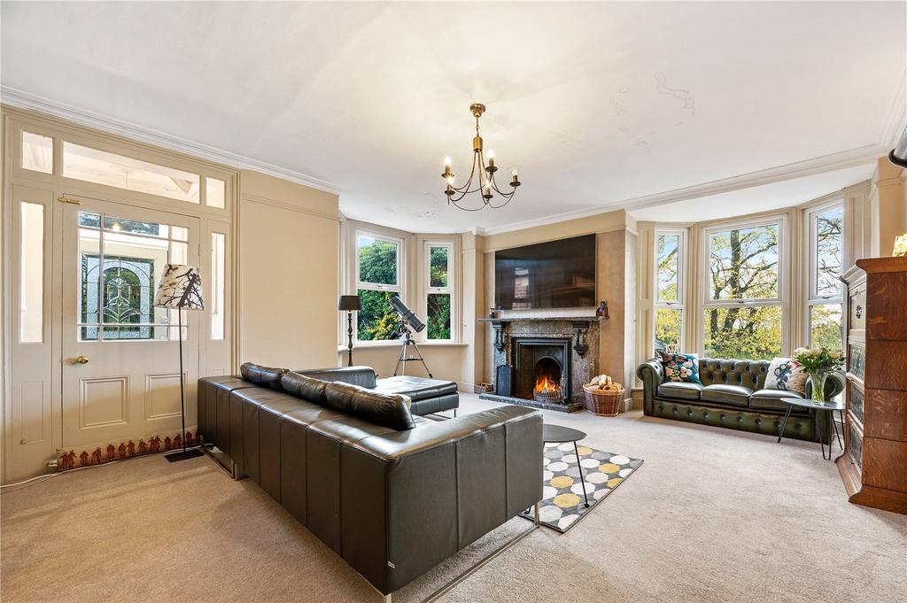 Prescot Road, Aughton, West Lancashire, L39 6 bed detached house for