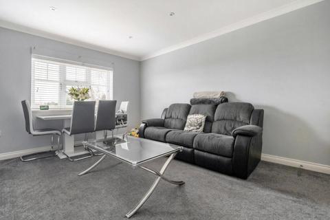 2 bedroom apartment for sale, Wintney Street, Hampshire GU51