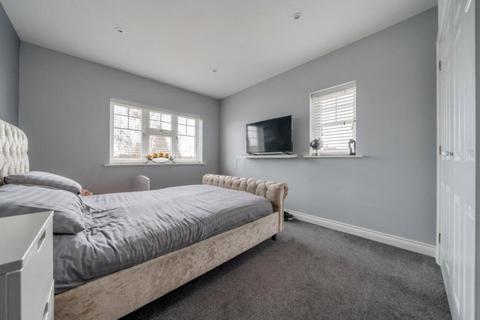 2 bedroom apartment for sale, Wintney Street, Hampshire GU51