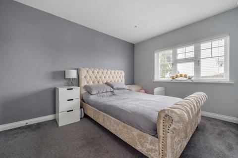 2 bedroom apartment for sale, Wintney Street, Hampshire GU51