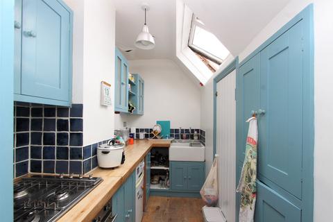 1 bedroom apartment to rent, Dukes Avenue, Muswell Hill, N10