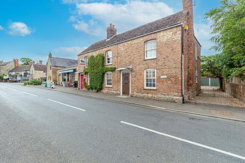 3 bedroom cottage for sale, High Street, Kemerton GL20