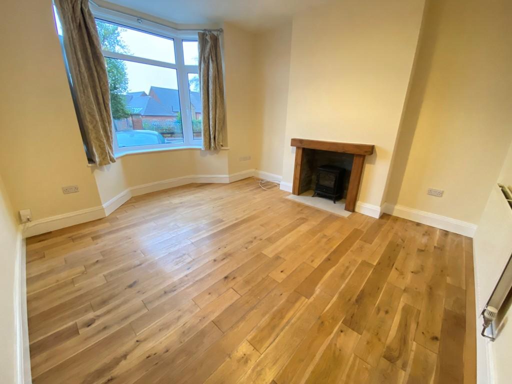 Ashburton Road, Hugglescote LE67 3 bed semidetached house £995 pcm