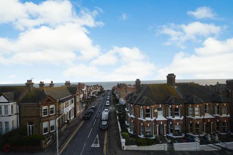 1 bedroom flat for sale - Stone Road, Broadstairs