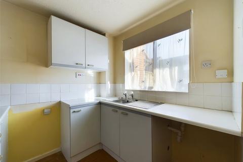 20 Armscroft Court, Gloucester, GL2 0TE