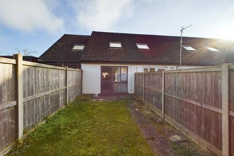 20 Armscroft Court, Gloucester, GL2 0TE