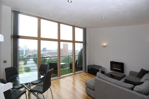 2 bedroom flat to rent, Riverside Way, Leeds, West Yorkshire, LS1