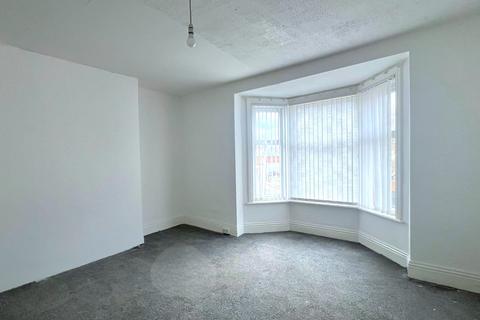 4 bedroom flat to rent, Riversdale Terrace, Sunderland SR2