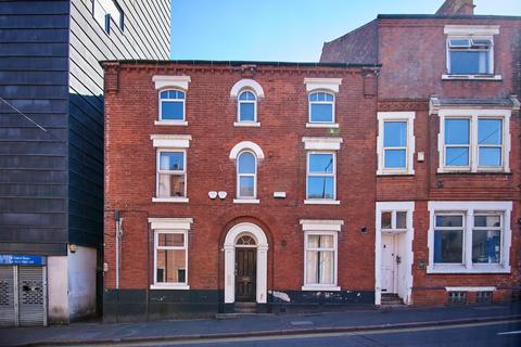 4 bedroom flat to rent, Flat 2, 1 Talbot Street, Nottingham, NG1 5GQ