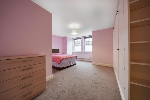 1 bedroom apartment to rent, Bassingham Road London SW18