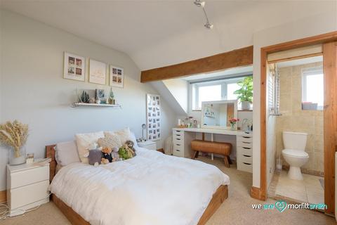 126 Archer Road, Sheffield, S8 0JT