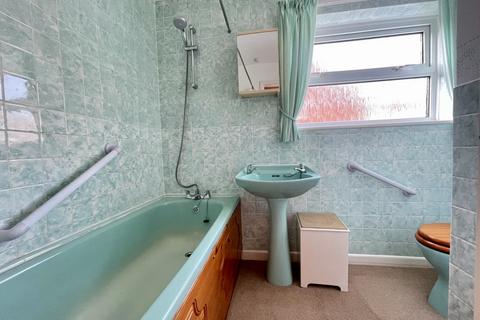 45 Berkshire Drive, Exeter, EX4 1NE