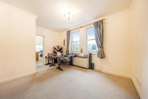 1 bedroom apartment to rent, Creefleet House,  Richmond,  TW9