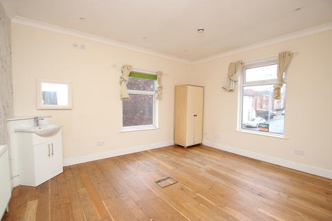 39 Cobden Street, Kettering, NN16 8ER